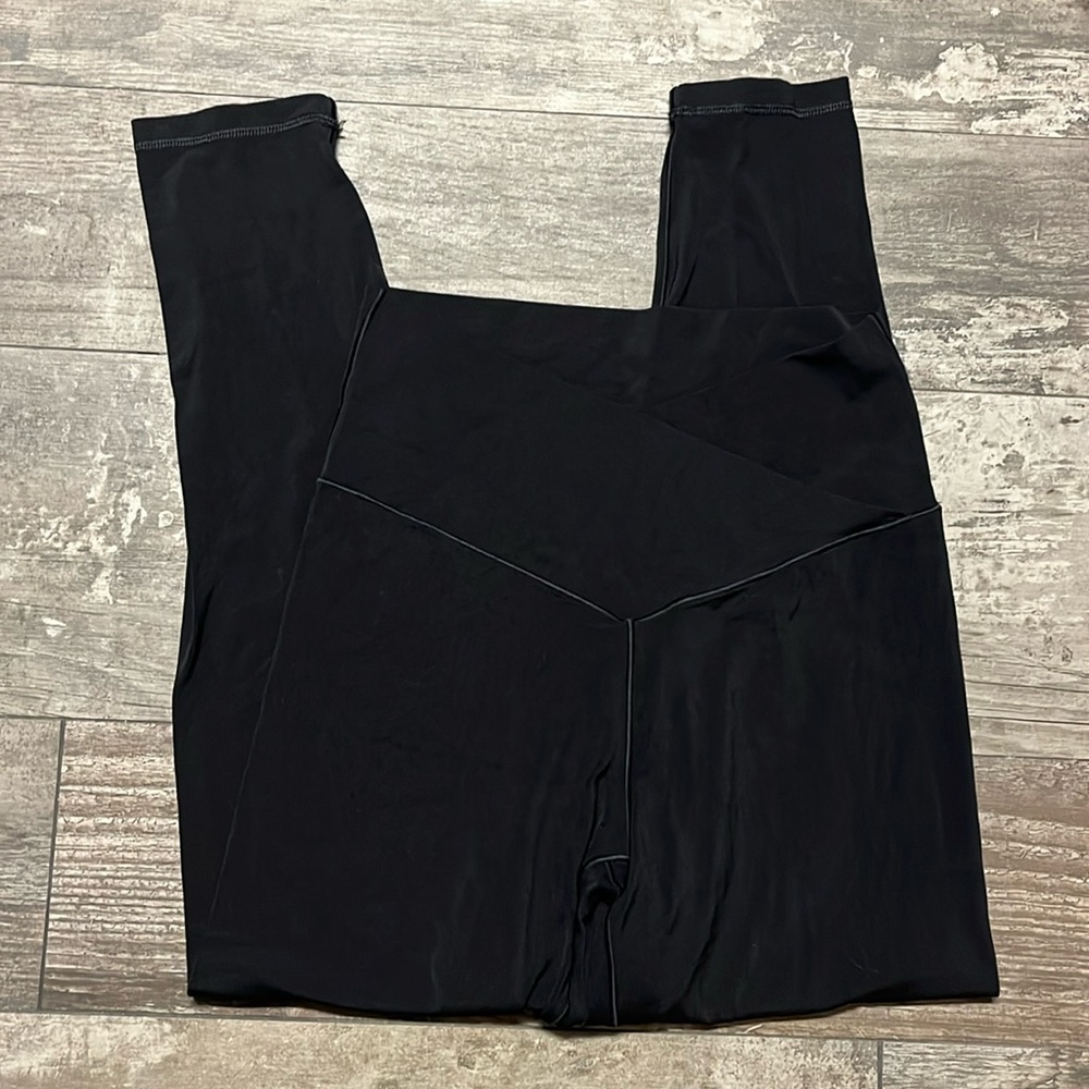 Aerie Offline cross over waist band